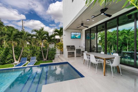 House in Fort Lauderdale, Florida 4 bedrooms, 376.35 sq.m. № 2088073 - photo 3