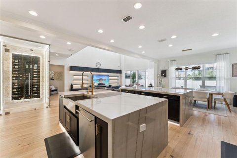 Villa ou maison à vendre à Orlando, Floride: 4 chambres, 441.38 m2 № 2167425 - photo 13