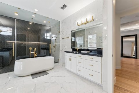 Villa ou maison à vendre à Orlando, Floride: 4 chambres, 441.38 m2 № 2167425 - photo 21