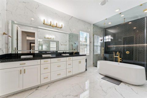 Villa ou maison à vendre à Orlando, Floride: 4 chambres, 441.38 m2 № 2167425 - photo 19