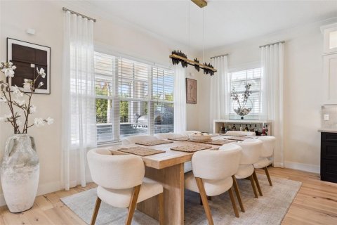 Villa ou maison à vendre à Orlando, Floride: 4 chambres, 441.38 m2 № 2167425 - photo 10