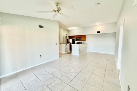 Condo in Port St. Lucie, Florida, 2 bedrooms  № 2082922 - photo 11