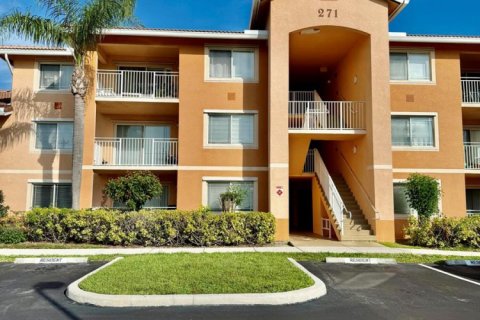 Condo in Port St. Lucie, Florida, 2 bedrooms  № 2082922 - photo 2