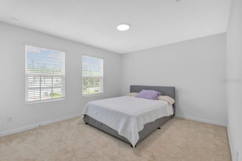 Casa en venta en Kissimmee, Florida, 4 dormitorios, 275.27 m2 № 2428714 - foto 19