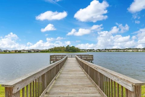 Casa en venta en Kissimmee, Florida, 4 dormitorios, 275.27 m2 № 2428714 - foto 4