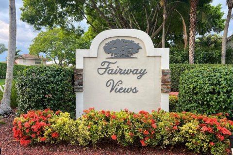 Купить таунхаус в Маргит, Флорида 2 спальни, 117.61м2, № 1969874 - фото 4