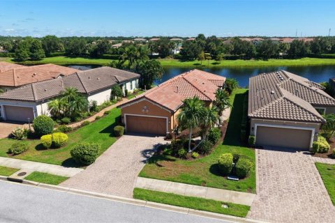 Villa ou maison à Bradenton, Floride 2 chambres, 156.45 m2 № 2420175