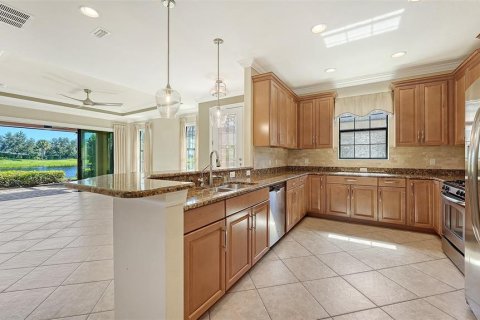 Villa ou maison à vendre à Bradenton, Floride: 2 chambres, 156.45 m2 № 2420175 - photo 11