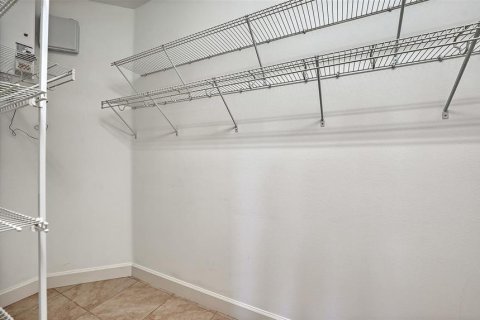Villa ou maison à vendre à Bradenton, Floride: 2 chambres, 156.45 m2 № 2420175 - photo 25