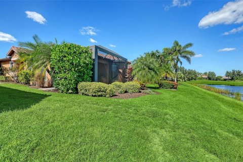 Villa ou maison à vendre à Bradenton, Floride: 2 chambres, 156.45 m2 № 2420175 - photo 6