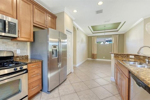 Villa ou maison à vendre à Bradenton, Floride: 2 chambres, 156.45 m2 № 2420175 - photo 12