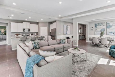 Villa ou maison à vendre à Bradenton, Floride: 4 chambres, 258.92 m2 № 1907200 - photo 4