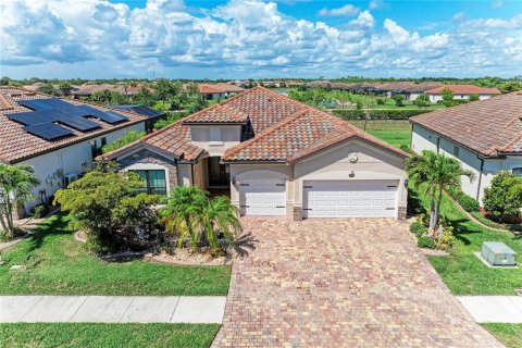 House in Venice, Florida 3 bedrooms, 226.68 sq.m. № 2091749