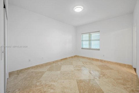 Condo in Aventura, Florida, 3 bedrooms  № 2002970 - photo 14