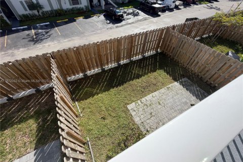 Touwnhouse à louer à Homestead, Floride: 3 chambres, 157.38 m2 № 1922613 - photo 17