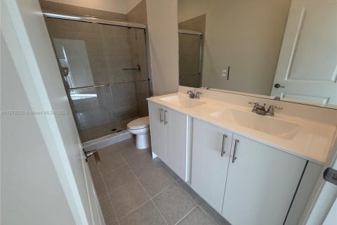 Touwnhouse à louer à Homestead, Floride: 3 chambres, 157.38 m2 № 1922613 - photo 15