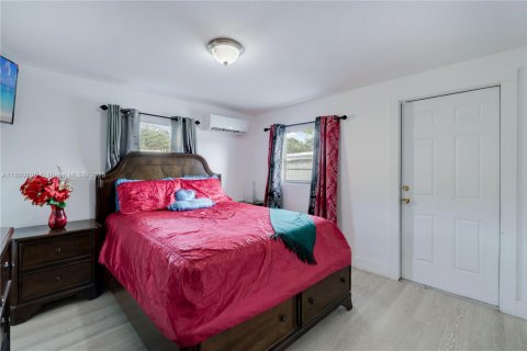 Casa en venta en Miami, Florida, 2 dormitorios, 68.93 m2 № 1952174 - foto 13