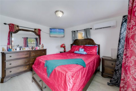 Casa en venta en Miami, Florida, 2 dormitorios, 68.93 m2 № 1952174 - foto 14