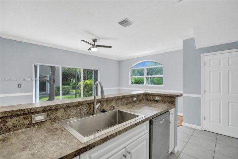 Touwnhouse à louer à Coral Springs, Floride: 3 chambres, 116.13 m2 № 1922993 - photo 9