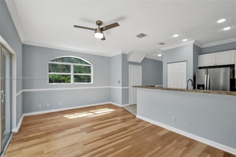Touwnhouse à louer à Coral Springs, Floride: 3 chambres, 116.13 m2 № 1922993 - photo 4