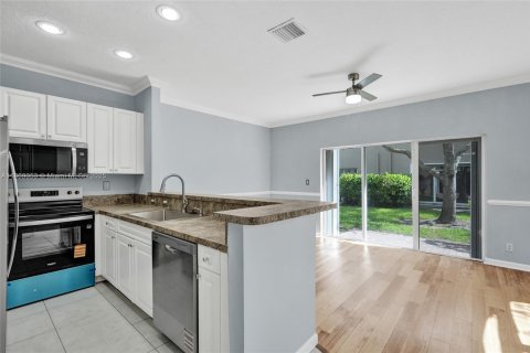 Touwnhouse à louer à Coral Springs, Floride: 3 chambres, 116.13 m2 № 1922993 - photo 3