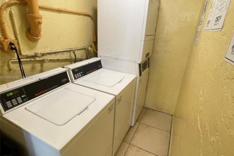 Снять в аренду кондоминиум в Хайалиа, Флорида 1 спальня, 87.61м2, № 1989990 - фото 16