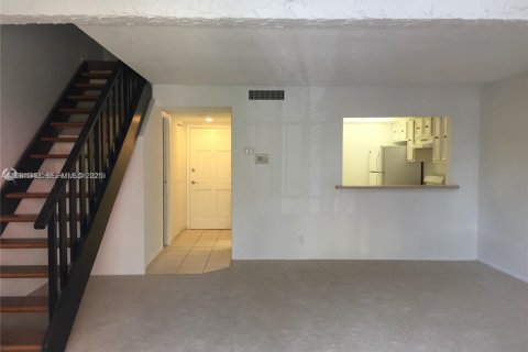 Снять в аренду кондоминиум в Хайалиа, Флорида 1 спальня, 87.61м2, № 1989990 - фото 7