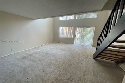 Снять в аренду кондоминиум в Хайалиа, Флорида 1 спальня, 87.61м2, № 1989990 - фото 11