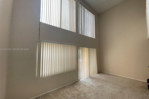 Снять в аренду кондоминиум в Хайалиа, Флорида 1 спальня, 87.61м2, № 1989990 - фото 10