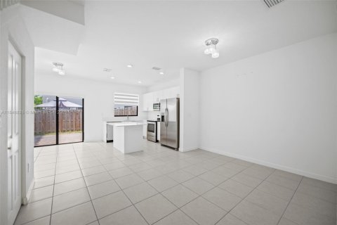 Townhouse in Homestead, Florida 3 bedrooms, 123.37 sq.m. № 1847802 - photo 4