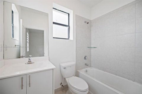 Townhouse in Homestead, Florida 3 bedrooms, 123.37 sq.m. № 1847802 - photo 23