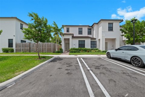 Townhouse in Homestead, Florida 3 bedrooms, 123.37 sq.m. № 1847802 - photo 1