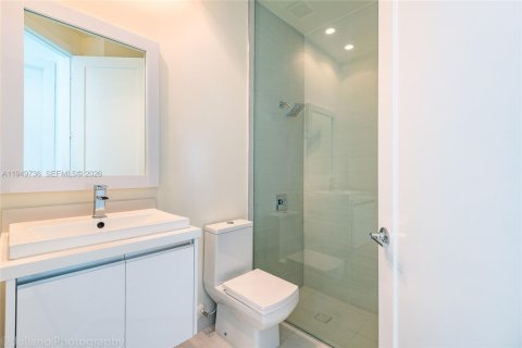 House in LANDMARK in Doral, Florida 4 bedrooms, 169.64 sq.m. № 2007692 - photo 9