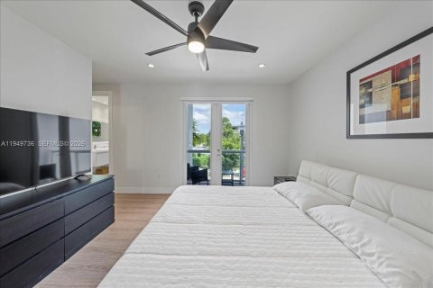 House in LANDMARK in Doral, Florida 4 bedrooms, 169.64 sq.m. № 2007692 - photo 19