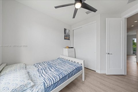 House in LANDMARK in Doral, Florida 4 bedrooms, 169.64 sq.m. № 2007692 - photo 23