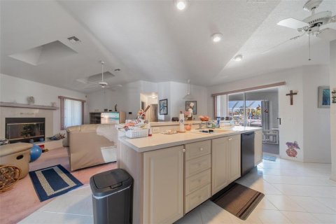 Villa ou maison à vendre à Port Charlotte, Floride: 3 chambres, 165.37 m2 № 1515598 - photo 18