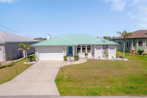 Villa ou maison à vendre à Port Charlotte, Floride: 3 chambres, 165.37 m2 № 1515598 - photo 1