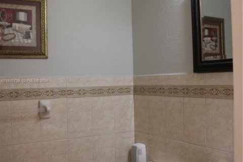 House in Southwest Ranches, Florida 5 bedrooms, 327.57 sq.m. № 2058141 - photo 25