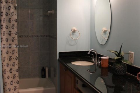 House in Southwest Ranches, Florida 5 bedrooms, 327.57 sq.m. № 2058141 - photo 28