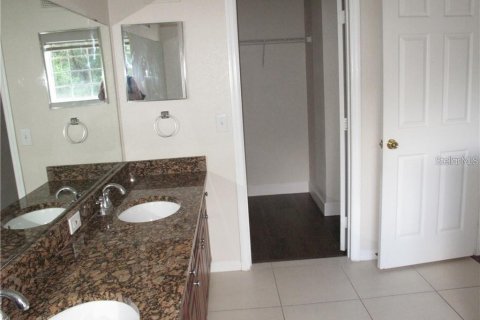 Condo in Orlando, Florida, 2 bedrooms  № 1802388 - photo 13