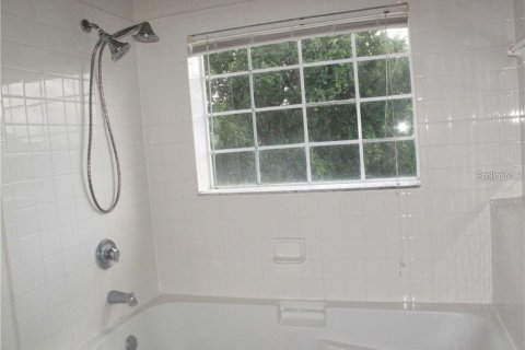 Condo in Orlando, Florida, 2 bedrooms  № 1802388 - photo 14