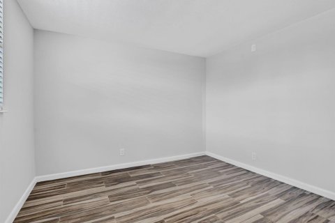 Copropriété à louer à Boca Raton, Floride: 2 chambres, 111.48 m2 № 2439157 - photo 6
