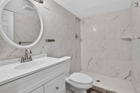 Copropriété à louer à Boca Raton, Floride: 2 chambres, 111.48 m2 № 2439157 - photo 8