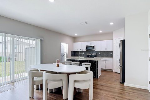 Casa en venta en Haines City, Florida, 5 dormitorios, 226.96 m2 № 2227872 - foto 15