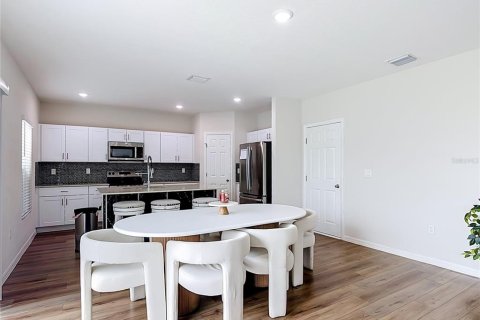 Casa en venta en Haines City, Florida, 5 dormitorios, 226.96 m2 № 2227872 - foto 16