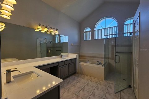 House in Orlando, Florida 4 bedrooms, 224.36 sq.m. № 2379847 - photo 12