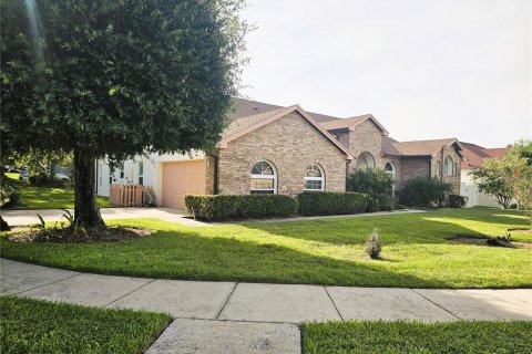 House in Orlando, Florida 4 bedrooms, 224.36 sq.m. № 2379847 - photo 15