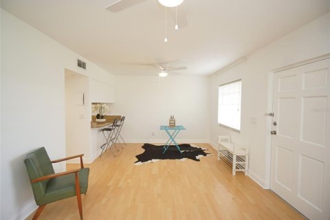 Copropriété à louer à Tampa, Floride: 1 chambre, 55.74 m2 № 2403551 - photo 7