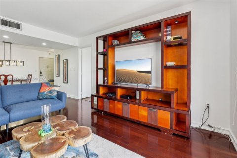 Купить кондоминиум в Лодерхилл, Флорида 2 спальни, 100.8м2, № 1994095 - фото 8