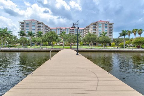 Condo in Bradenton, Florida, 2 bedrooms  № 1855816 - photo 24